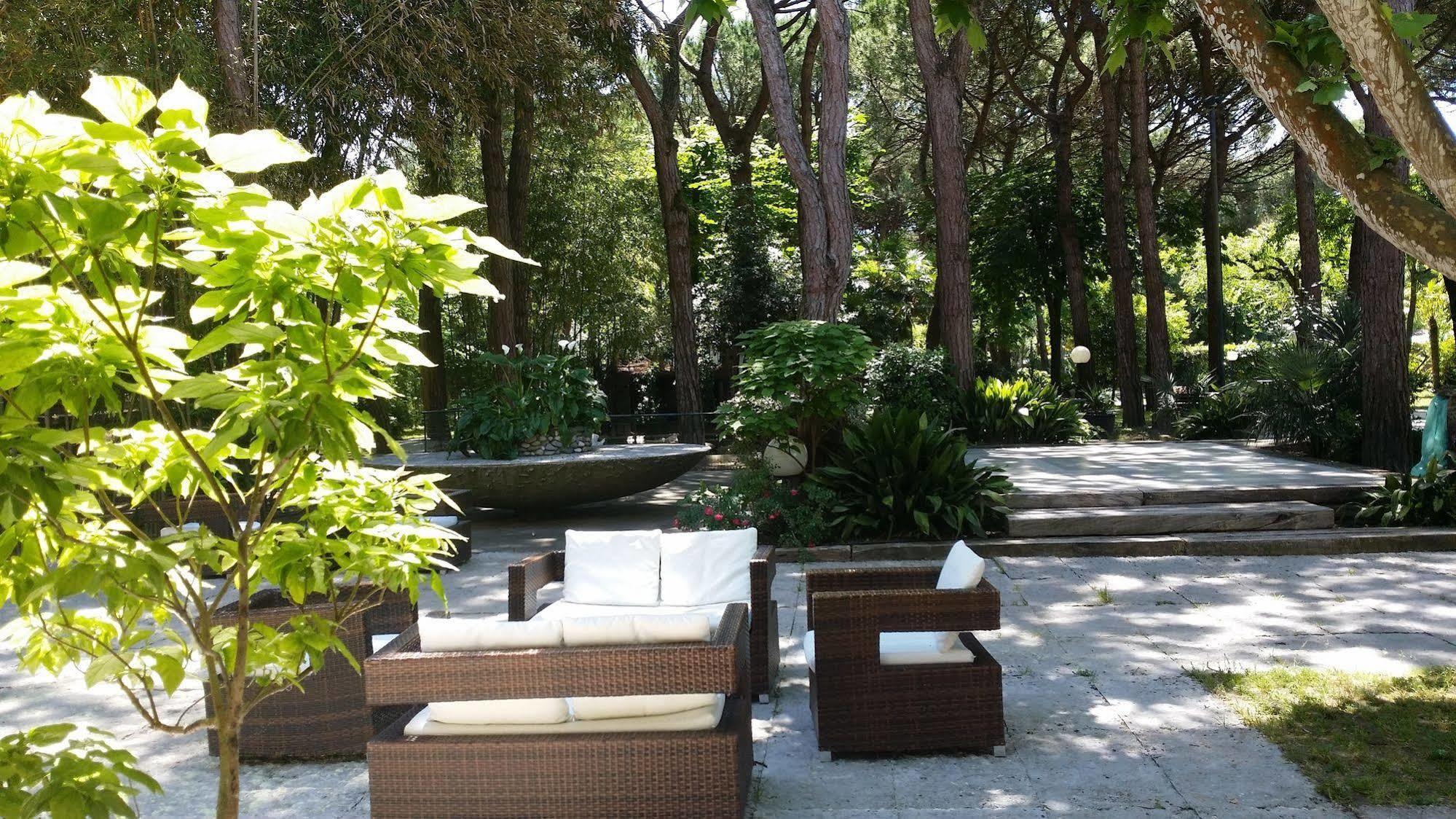 Holiday Center Valdor Cavallino-Treporti Exterior photo