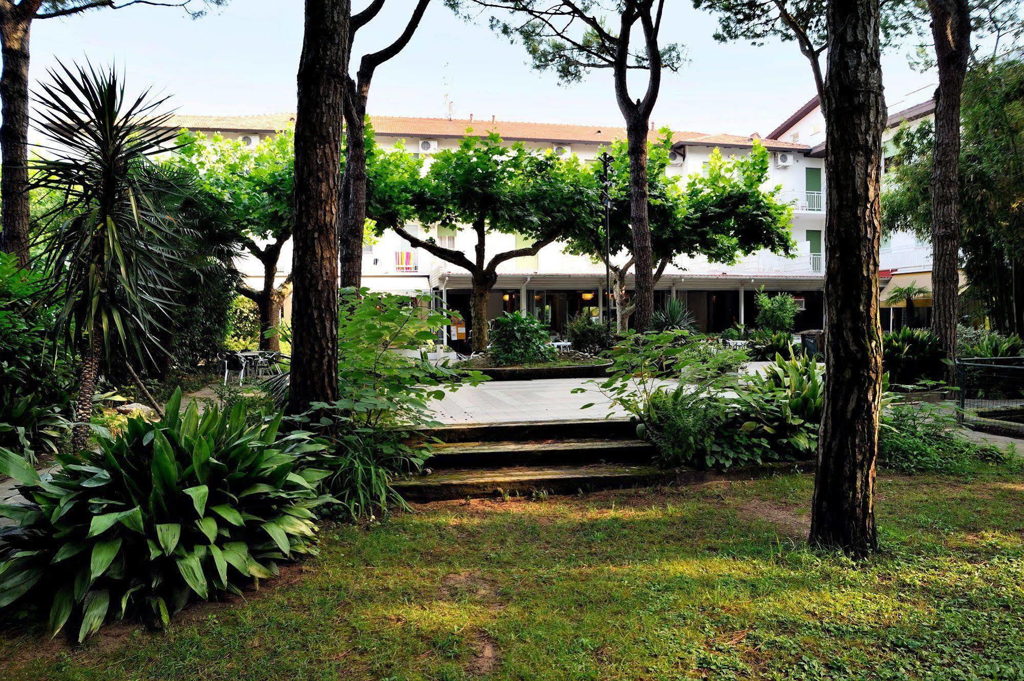 Holiday Center Valdor Cavallino-Treporti Exterior photo